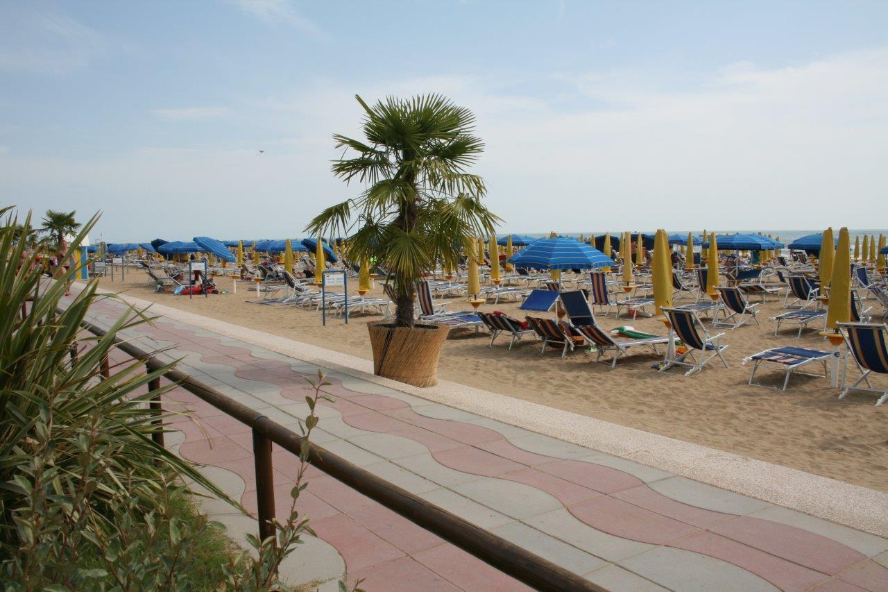 Residence El Palmar Da Colla Lido di Jesolo Exterior photo